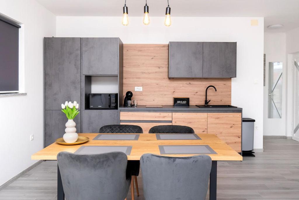 Apartments Grubisic - Sibenik - Parking Included Exterior foto